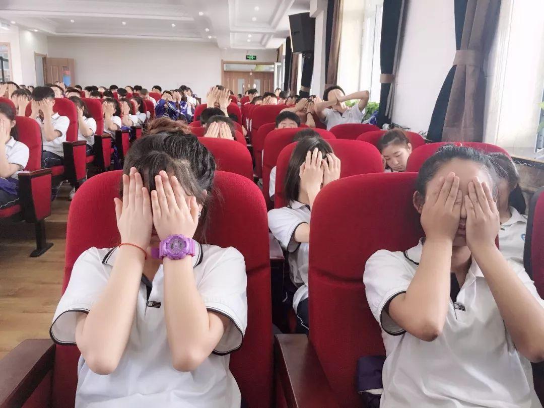 你們怕是對團體中的自我成長有什么誤解