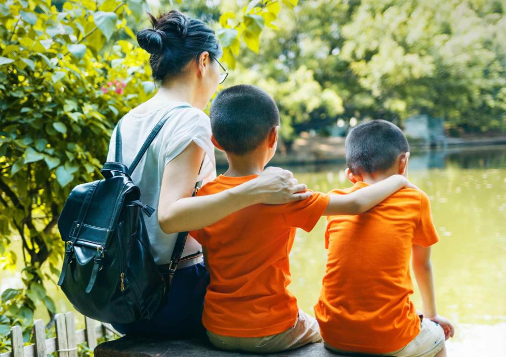 自我設(shè)限是單親媽媽養(yǎng)育孩子最大的阻礙 自我設(shè)限是單親媽媽養(yǎng)育孩子最大的阻礙