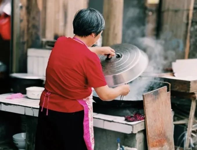 老年人經(jīng)常獨(dú)處，孤獨(dú)心理如何面對(duì)？