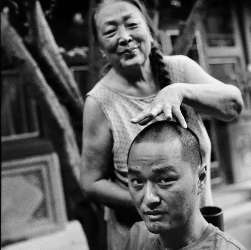 怎樣治愈當代人的“孝而不親”