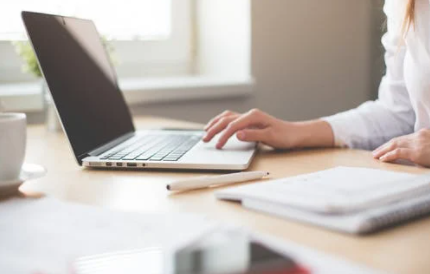 30歲+單身女性，該去大城市打拼還是回老家生活？