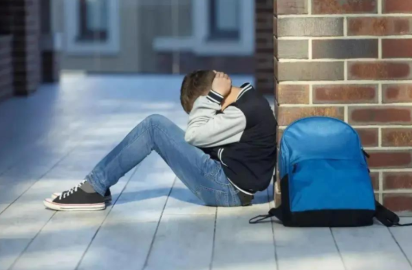 你是否想過，你是優秀的自卑者，還是自卑的自戀者？