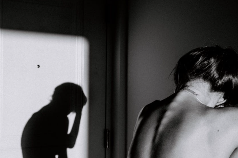 “你壓抑的情緒，正在毀掉你的身體”