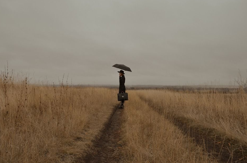 當代年輕人扎心現狀：越長大，越活成了父母的樣子