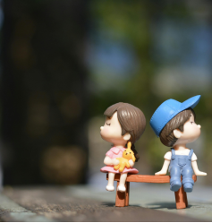 跨越距離的愛: 成功維持異地戀的策略