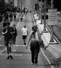 與陌生人交談讓你感到壓力嗎？